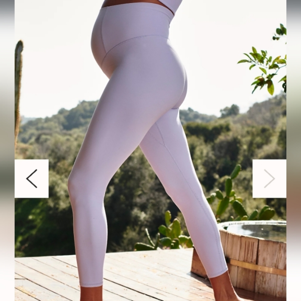 Free People Movement Hatch Good Karma Leggings Lavender Size M  Atheleisure